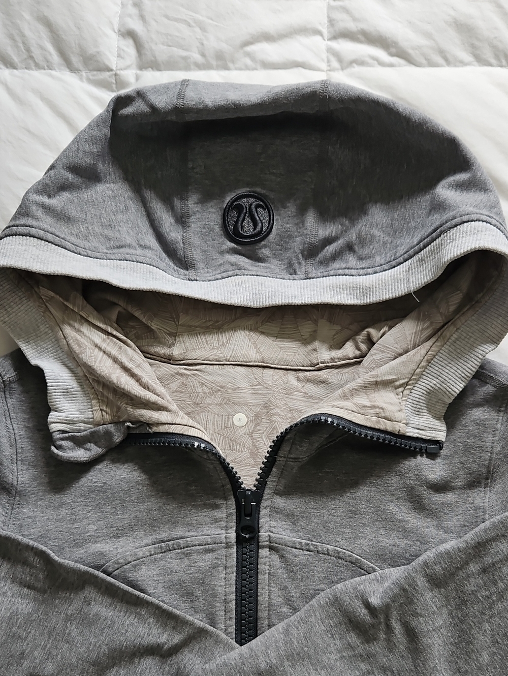lululemon athletica Women’s Gray Hooded Lightweight Jacket